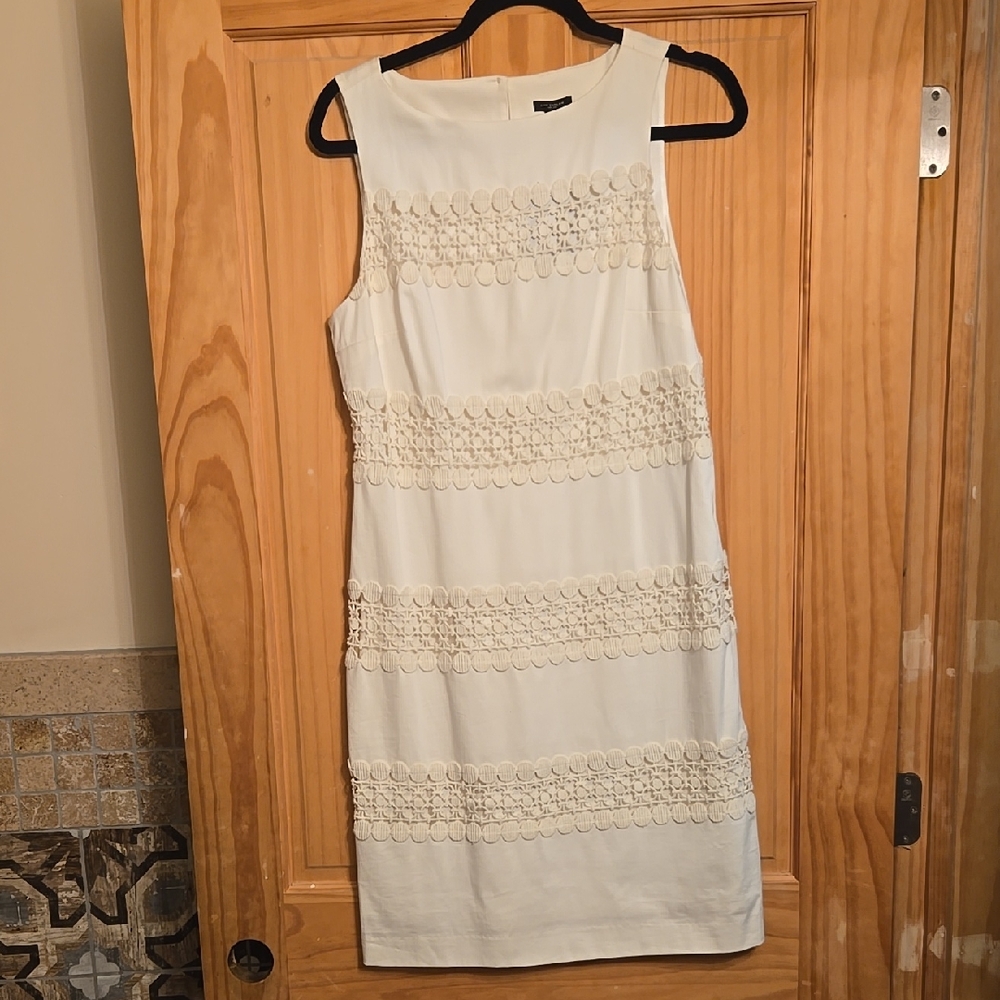 Ann Taylor Cream Sleeveless Dress